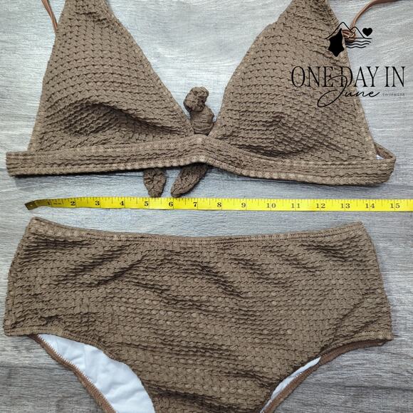 CharmLeaks Textured Tie Back Bikini Swimsuit Size L - Picture 2 of 4